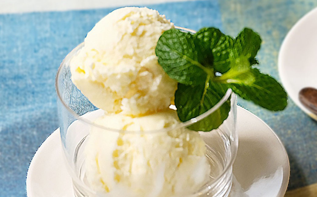 【ローソンふるさと納税カタログ掲載返礼品】【お酒・おつまみ・デザート特集】成城石井 くちどけなめらかなミルクアイス(110ml×24個) アイスクリーム 贈り物 ギフト お取り寄せ